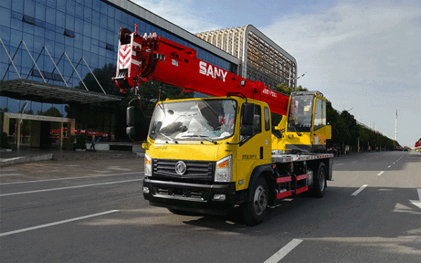 衡陽(yáng)三一吊車(chē)出租